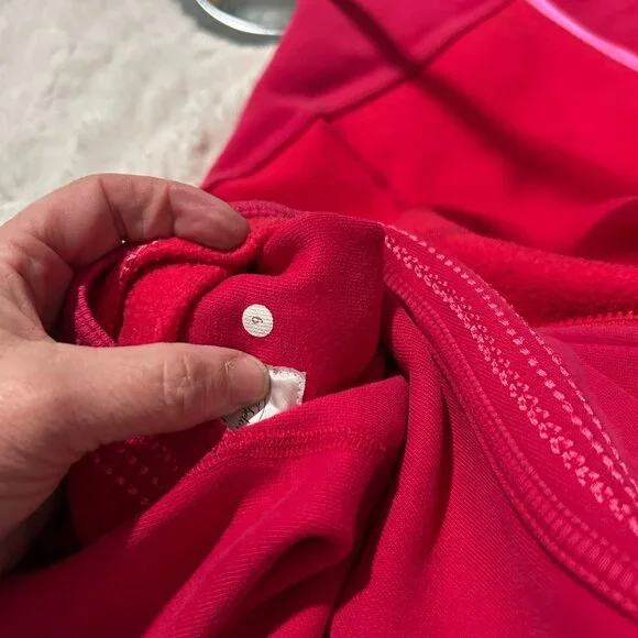 Lululemon Full Zip Scuba Size  6 with flaws - Picture 3 of 5